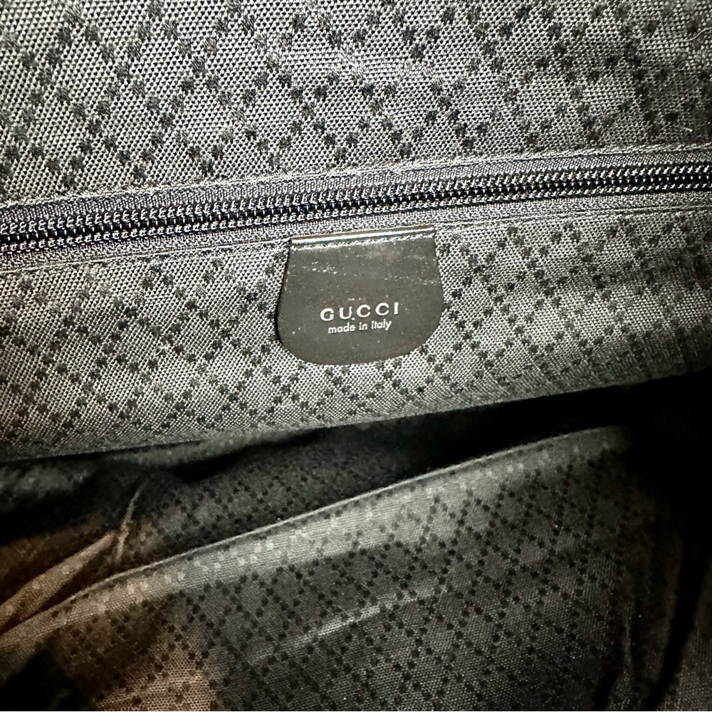 GUCCI black leather and nylon travel over-night crossbody bag LIKE NEW - Picture 10 of 16